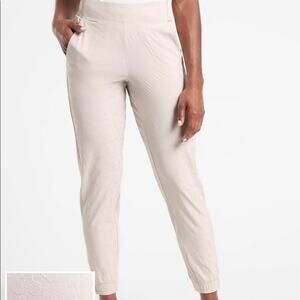 Athleta Brooklyn Leopard Textured Ankle Jogger Pants Tan Khaki Pockets Plus 26